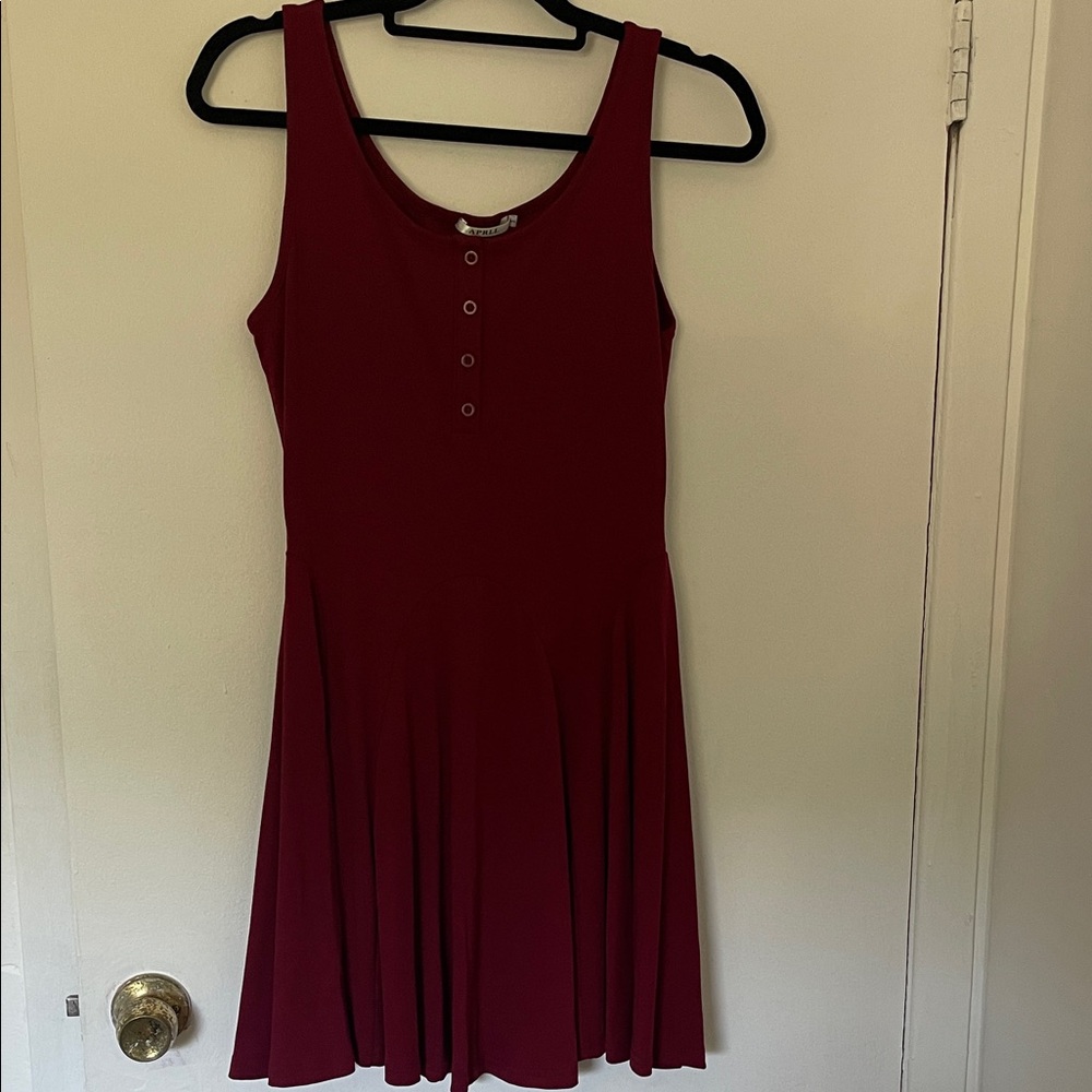 Elegant Burgundy Sleeveless Dress